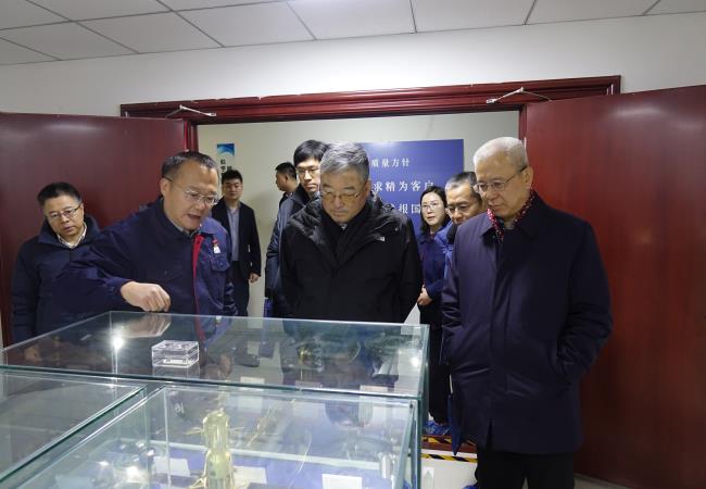 國機集團黨委書記、董事長張曉侖到軸研所調(diào)研